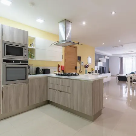 Beautiful 3 -bed In St.julians St. Julian's
