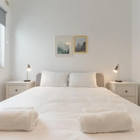Beautiful 3 -bed In St.julians *