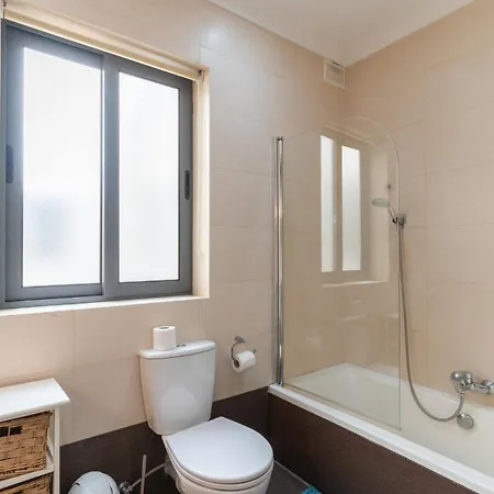 Beautiful 3 -bed In St.julians
