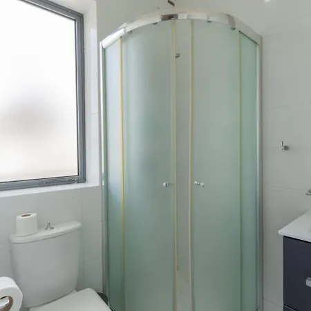 Apartment Beautiful 3 -bed In St.julians *